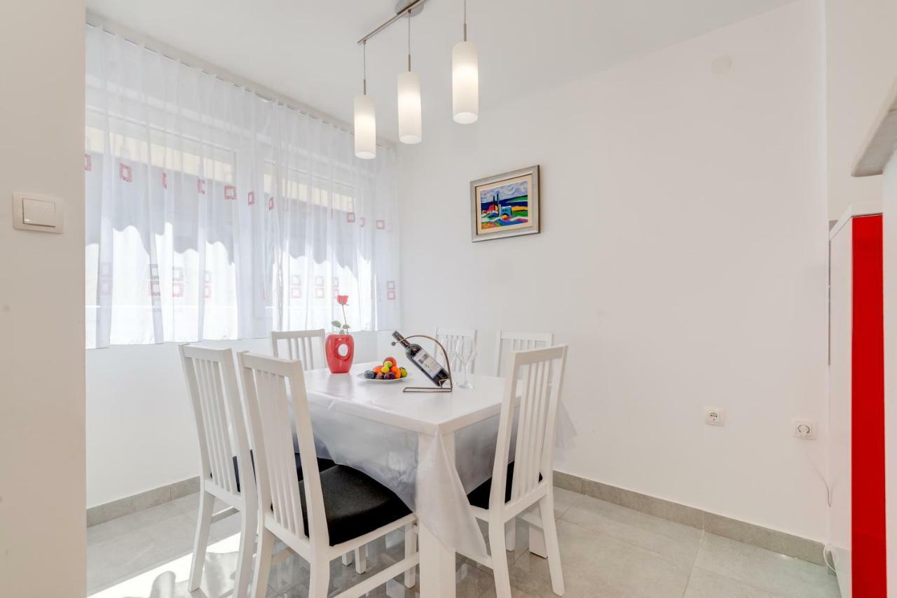 Kate Apartment Omis Exterior photo