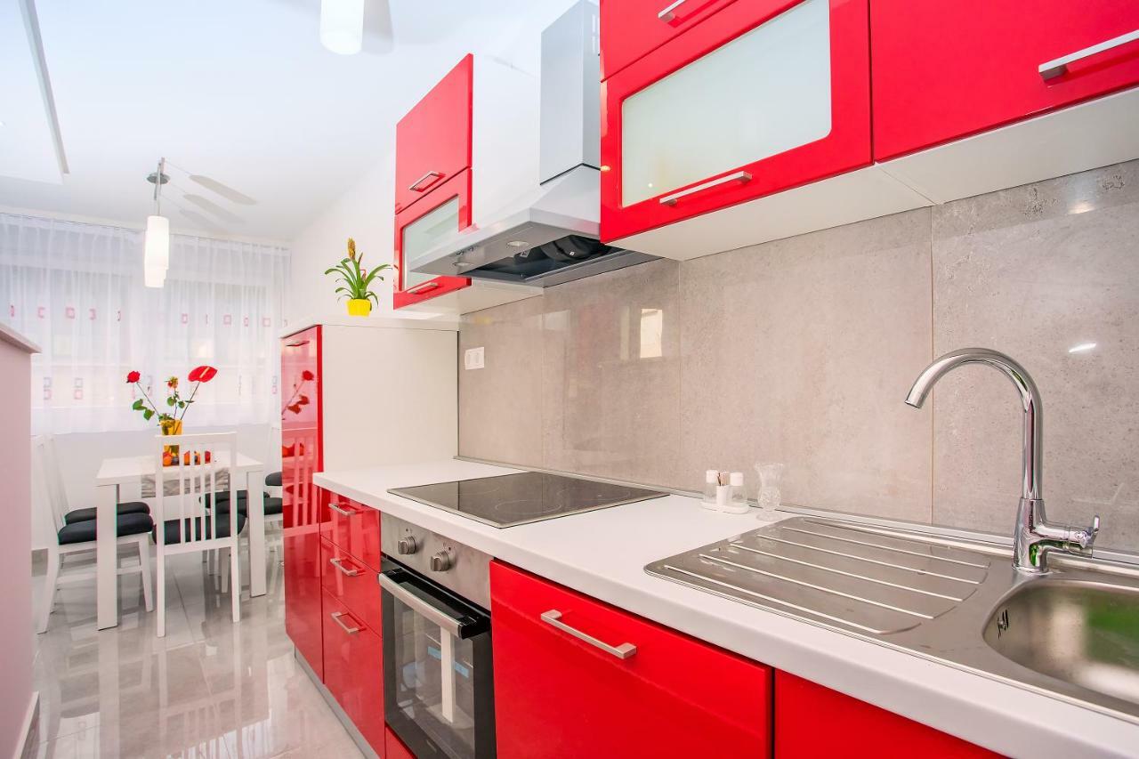 Kate Apartment Omis Exterior photo